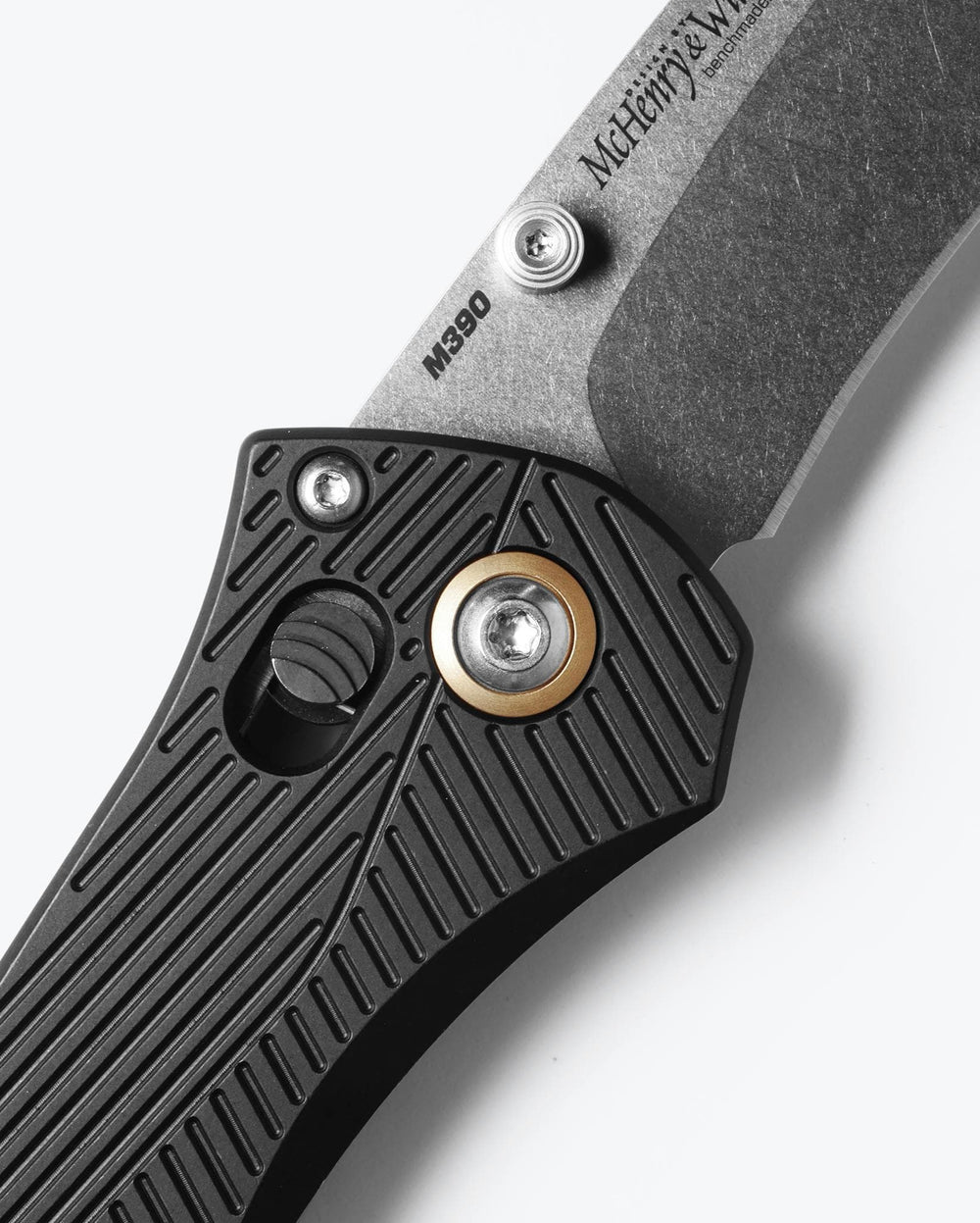 Seventh product image showing a close up of knife