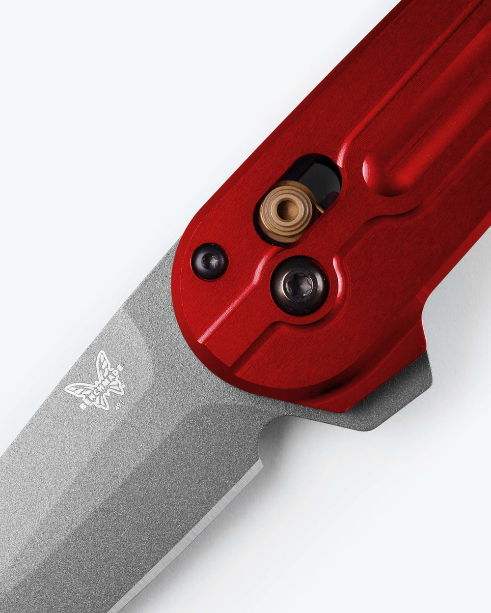 Seventh product image showing a close up of knife
