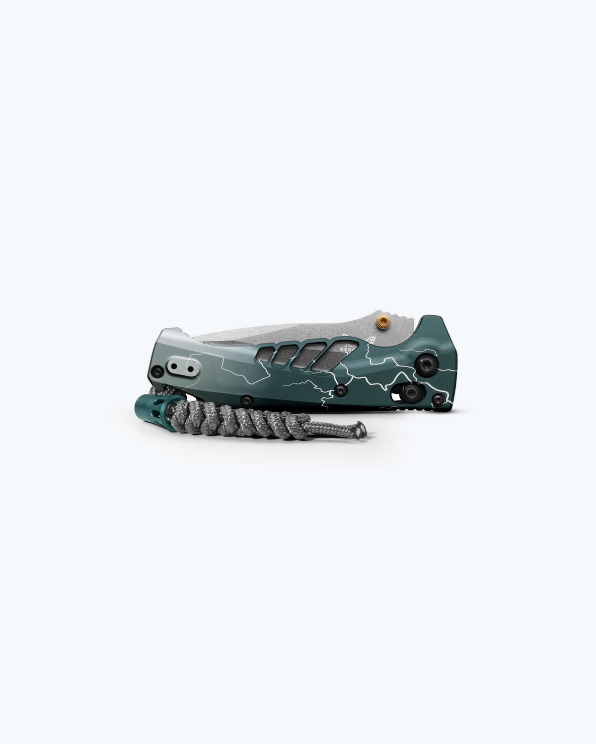 Fifth product image showing the Afront of knife closed