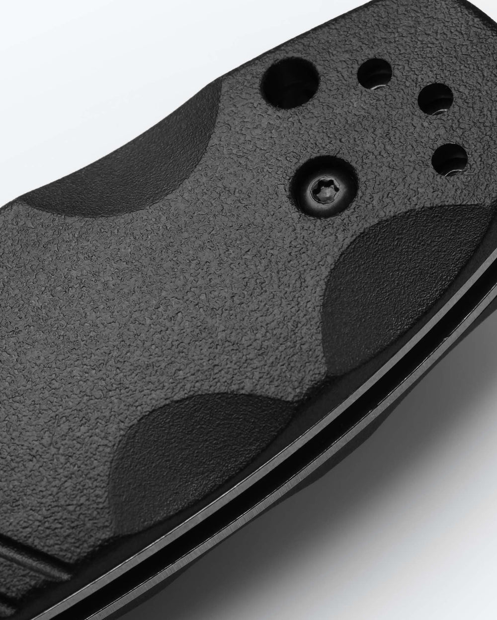 Seventh product image showing a close up of knife