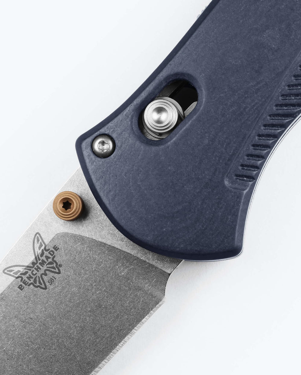 Seventh product image showing a close up of knife