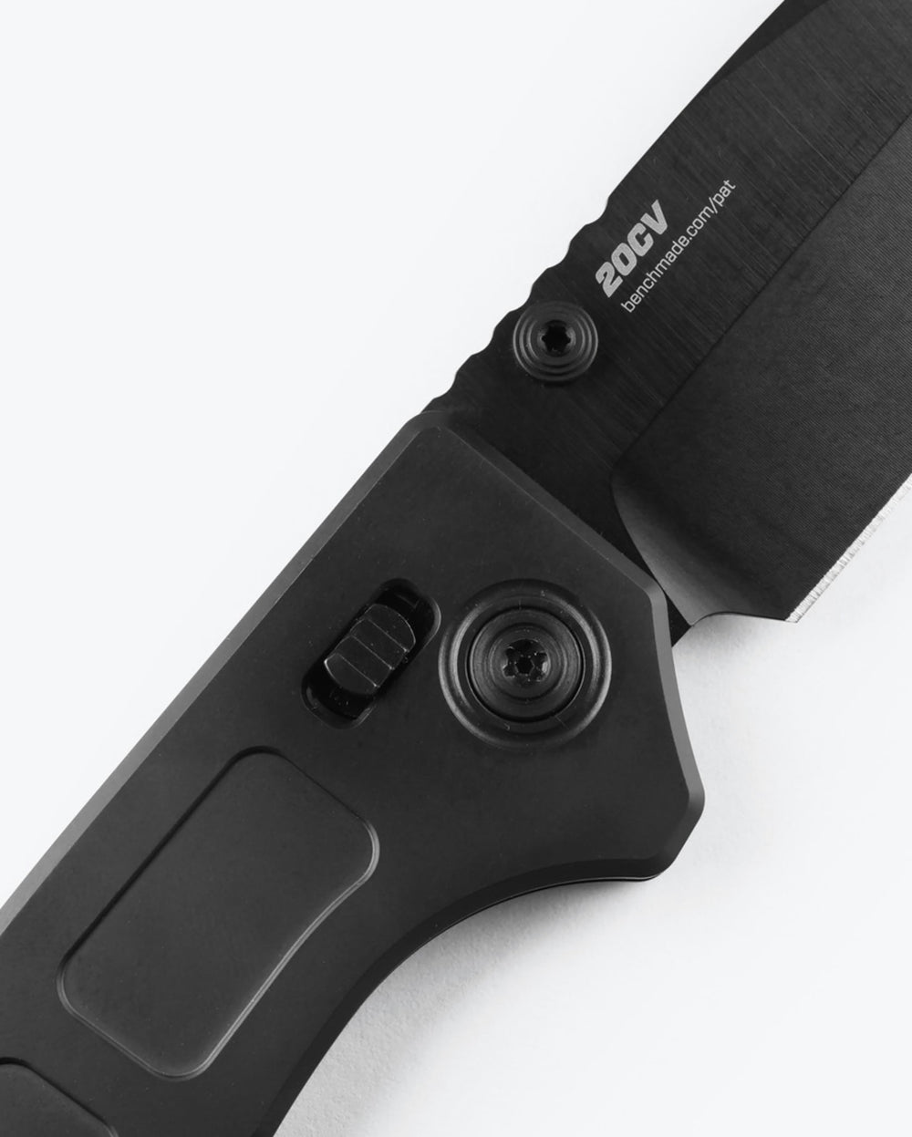 Seventh product image showing a close up of knife
