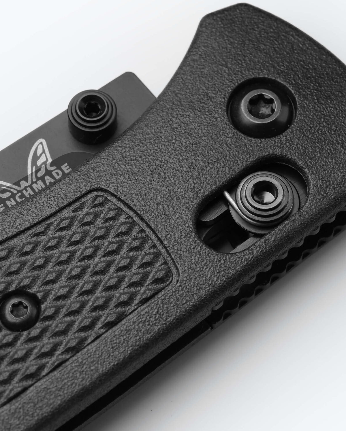 Seventh product image showing a close up of knife