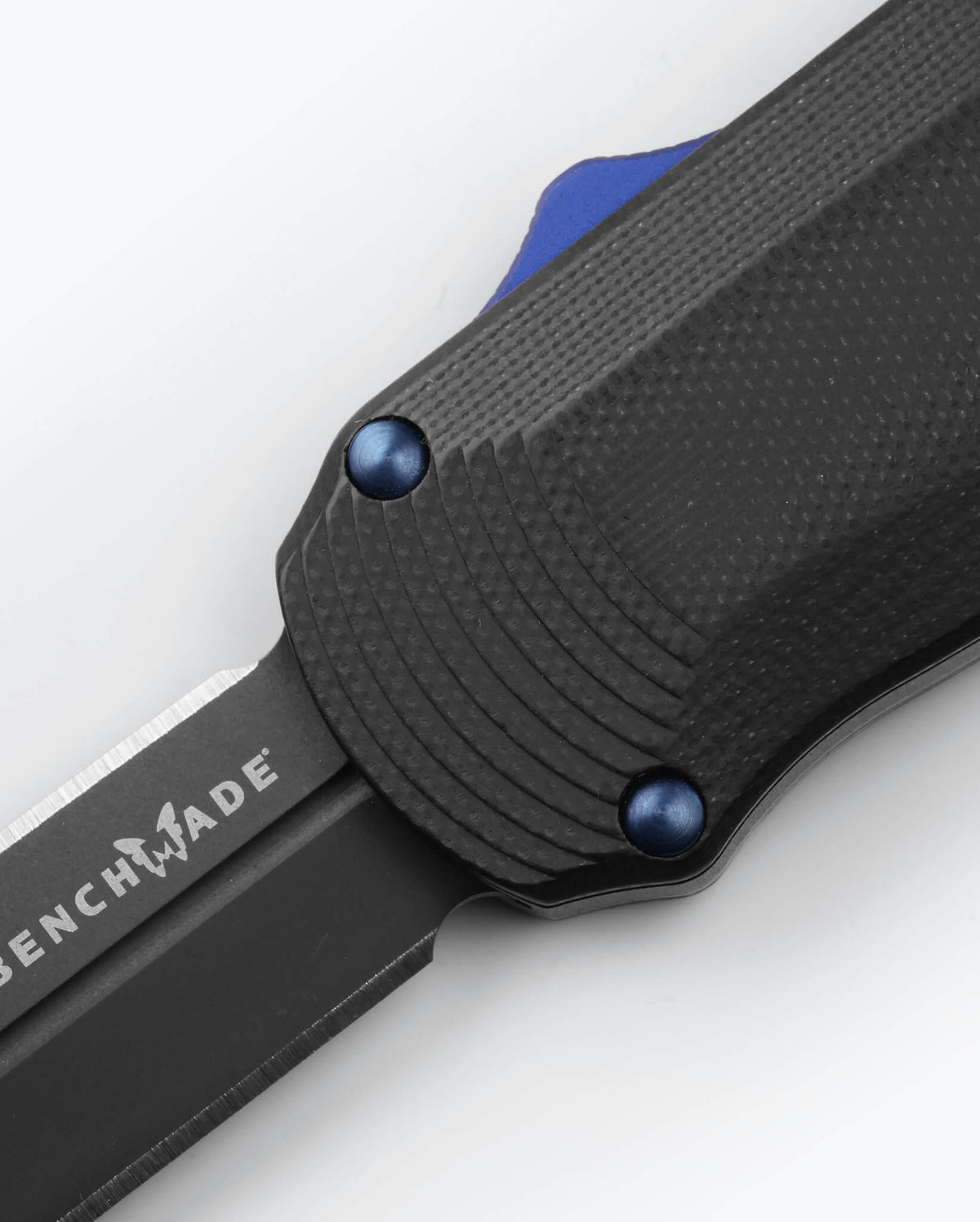 Seventh product image showing a close up of knife