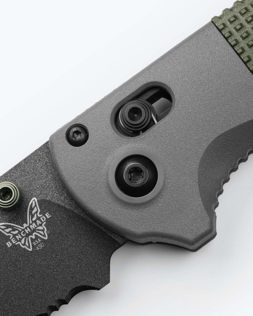 Seventh product image showing a close up of knife
