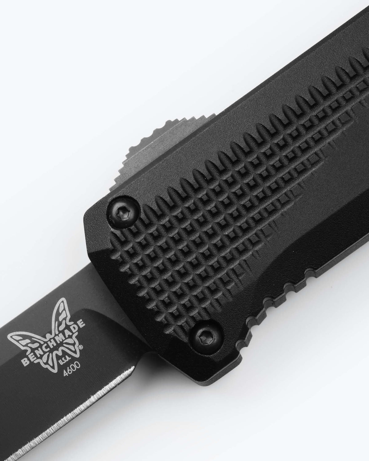 Seventh product image showing a close up of knife