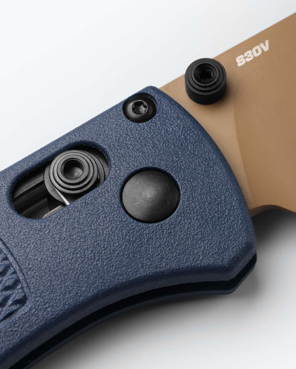 Seventh product image showing a close up of knife