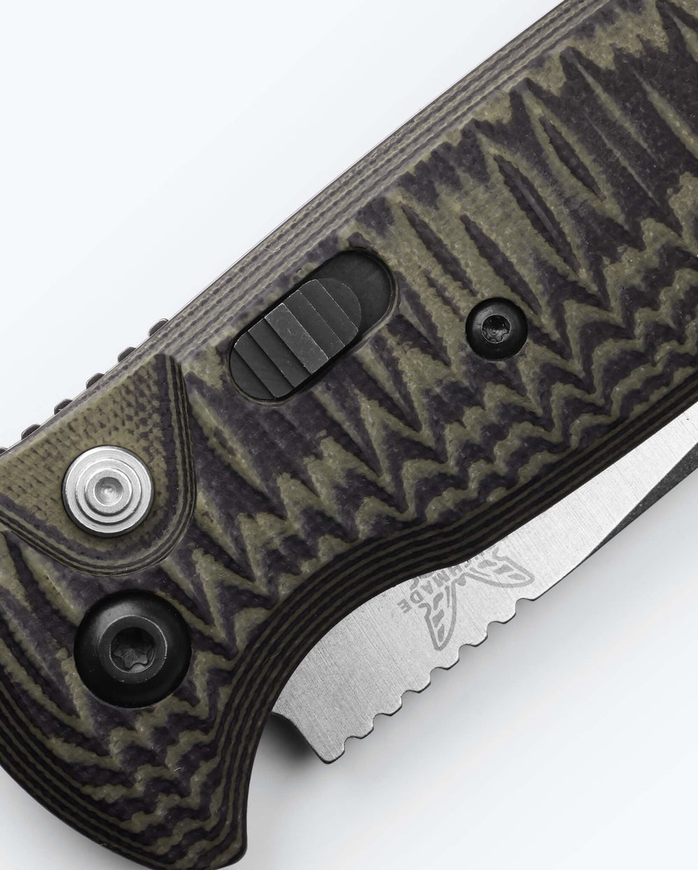 Seventh product image showing a close up of knife