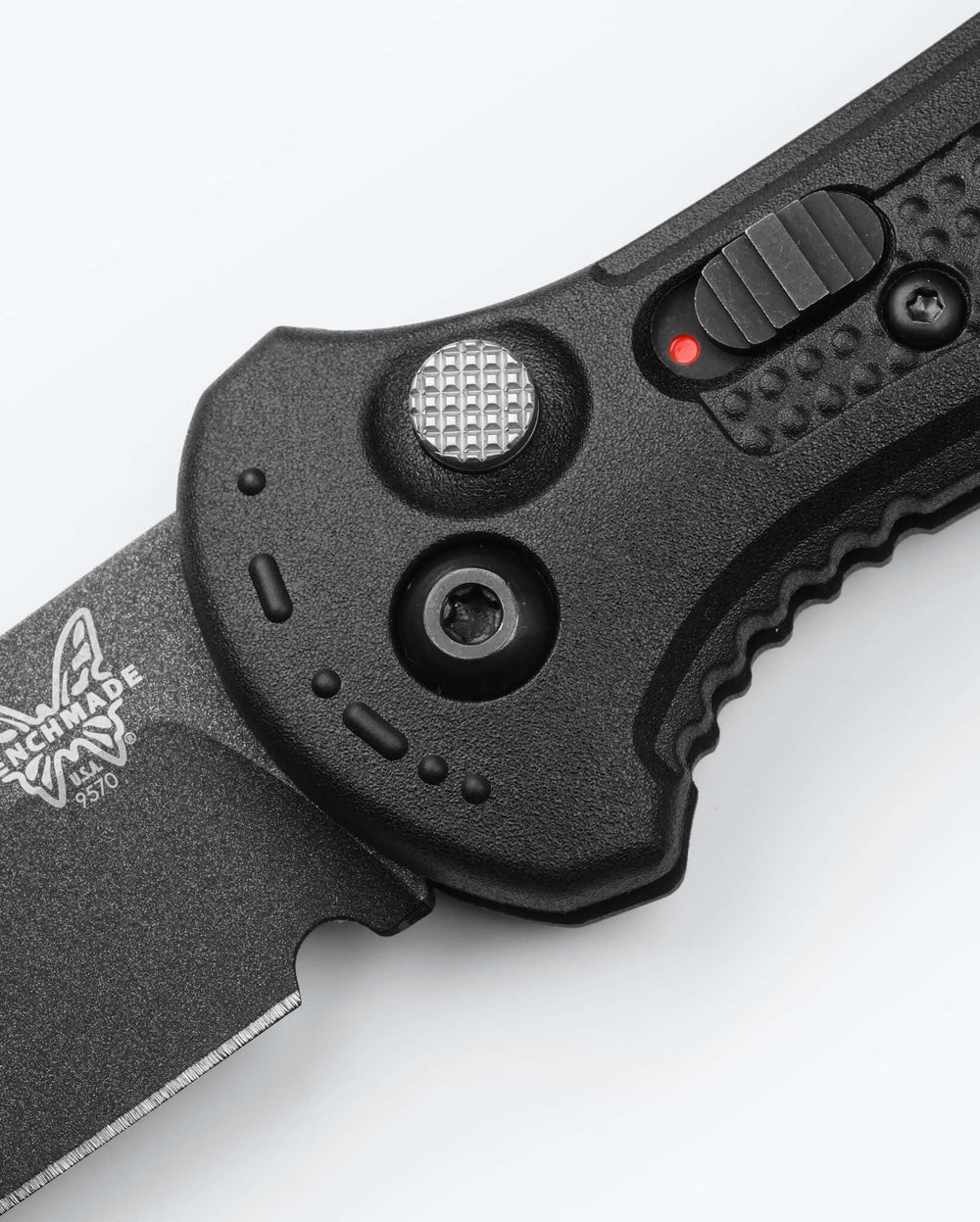Seventh product image showing a close up of knife