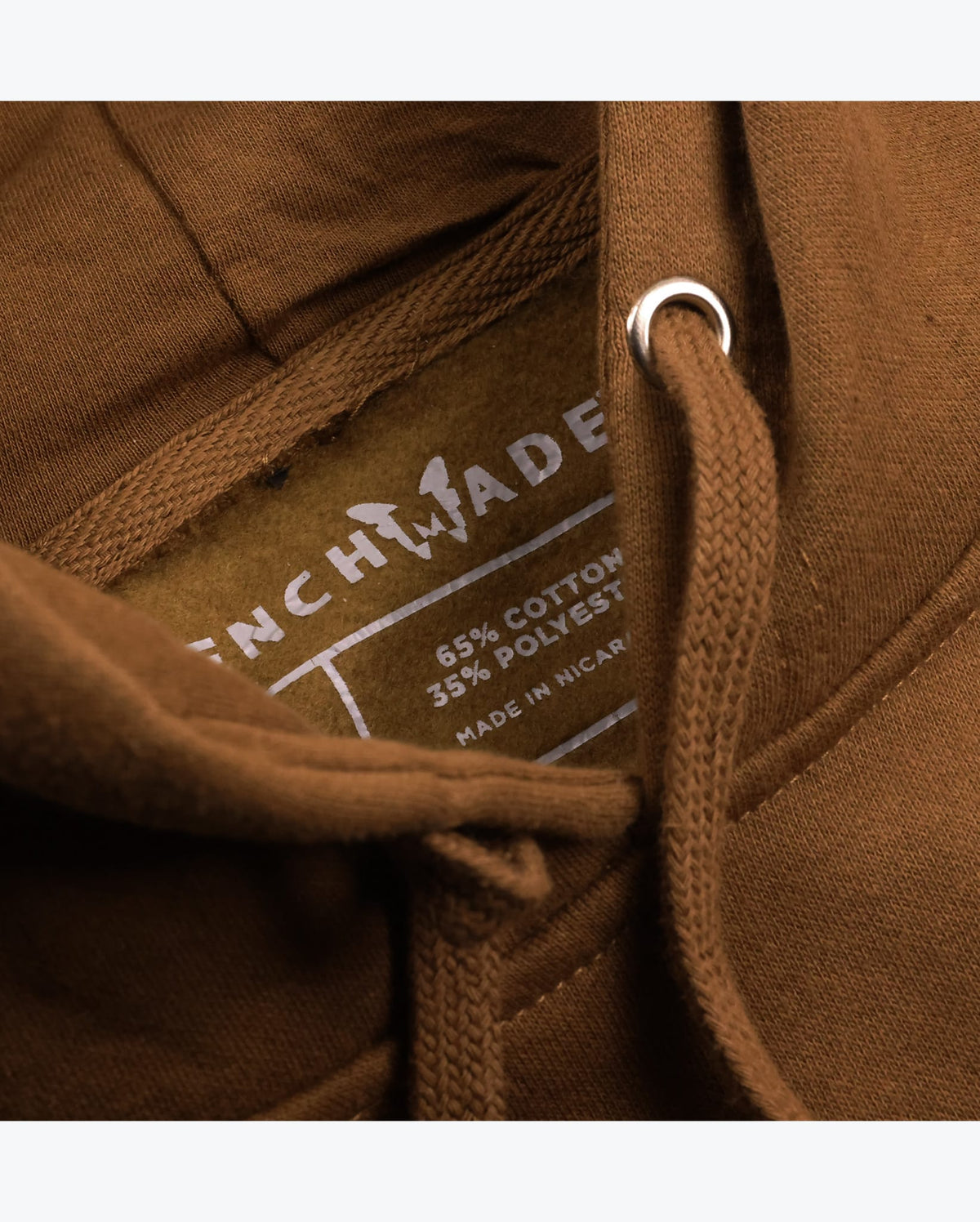 Seventh product image showing a close up of knife