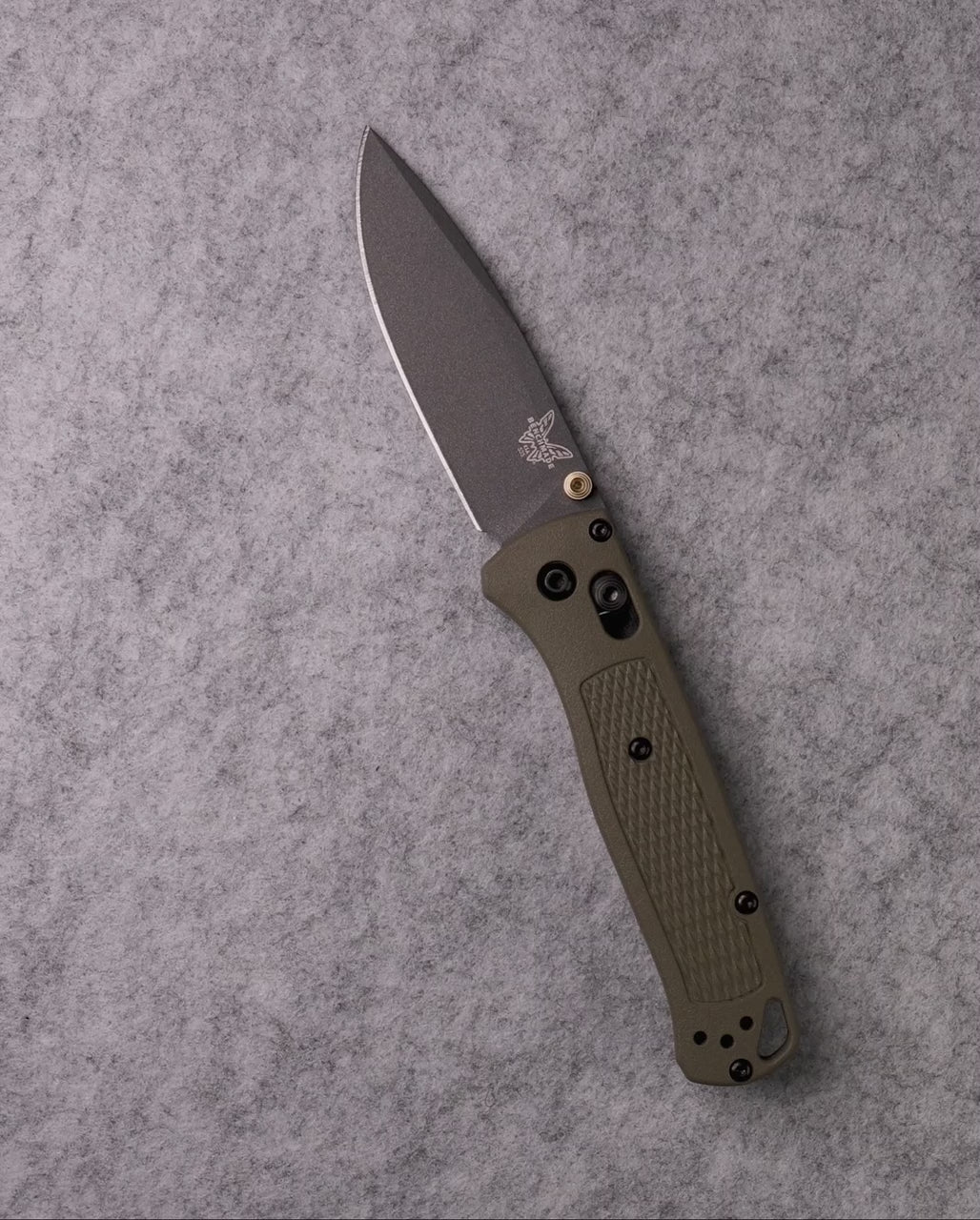 Product video showcasing knife features