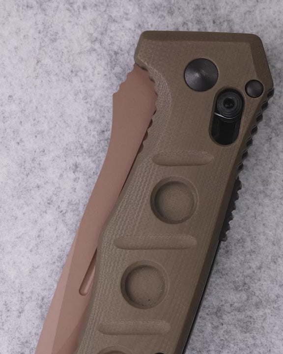 Product video showcasing knife features