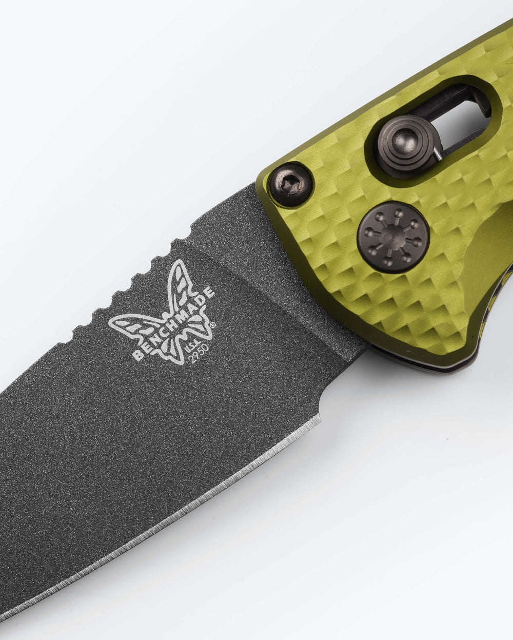 Seventh product image showing a close up of knife