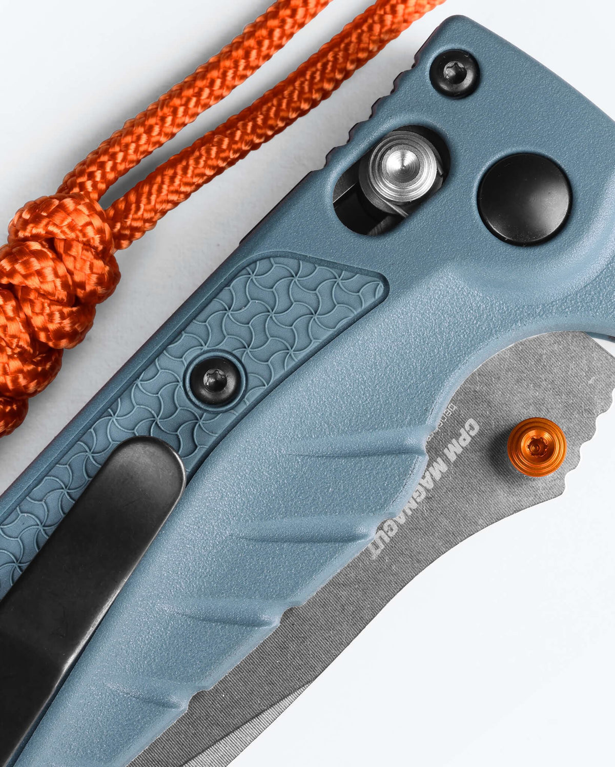 Seventh product image showing a close up of knife