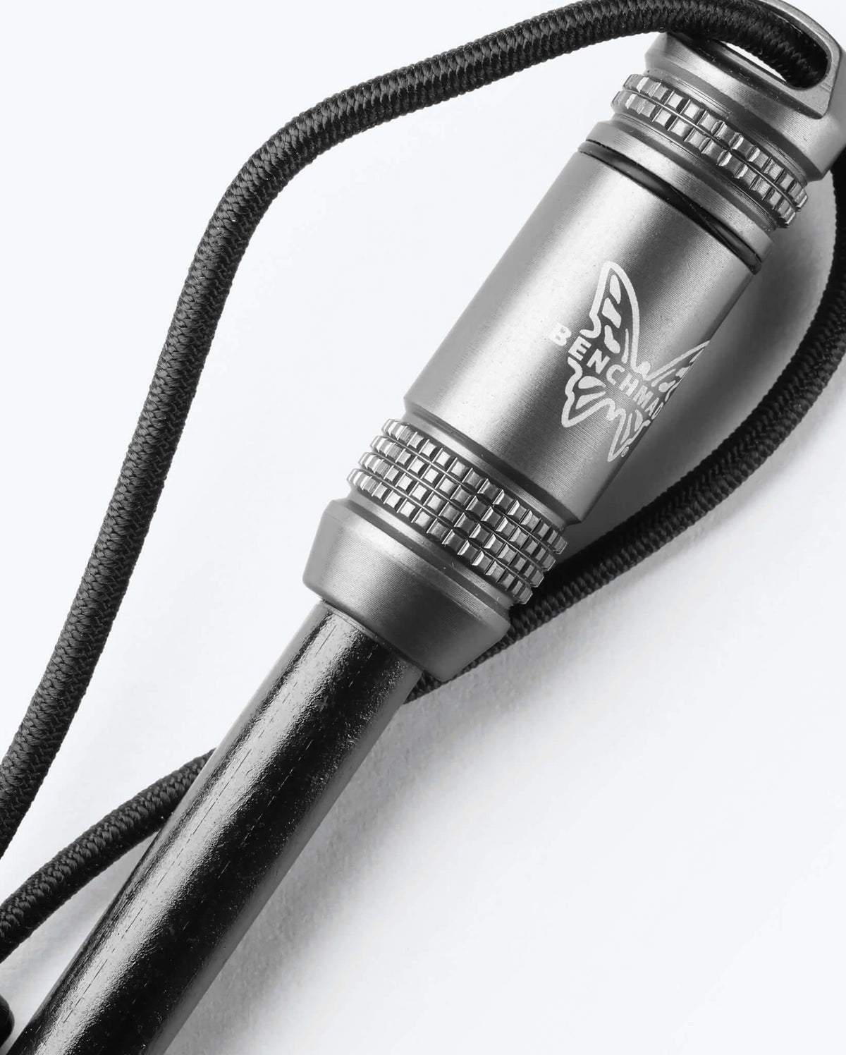 Fifth product image showing the front of knife closed