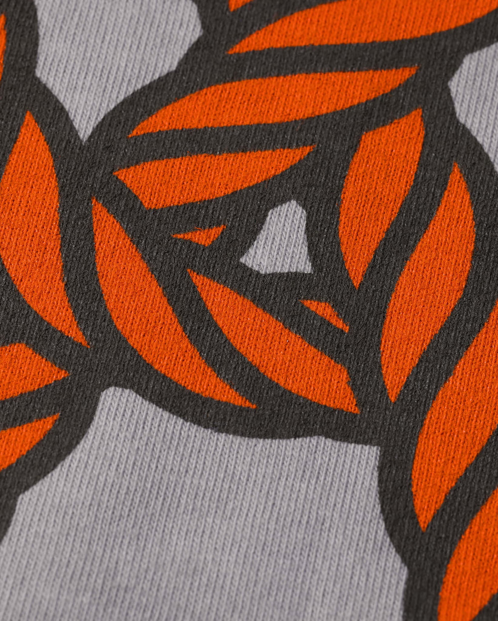 Seventh product image showing a close up of knife