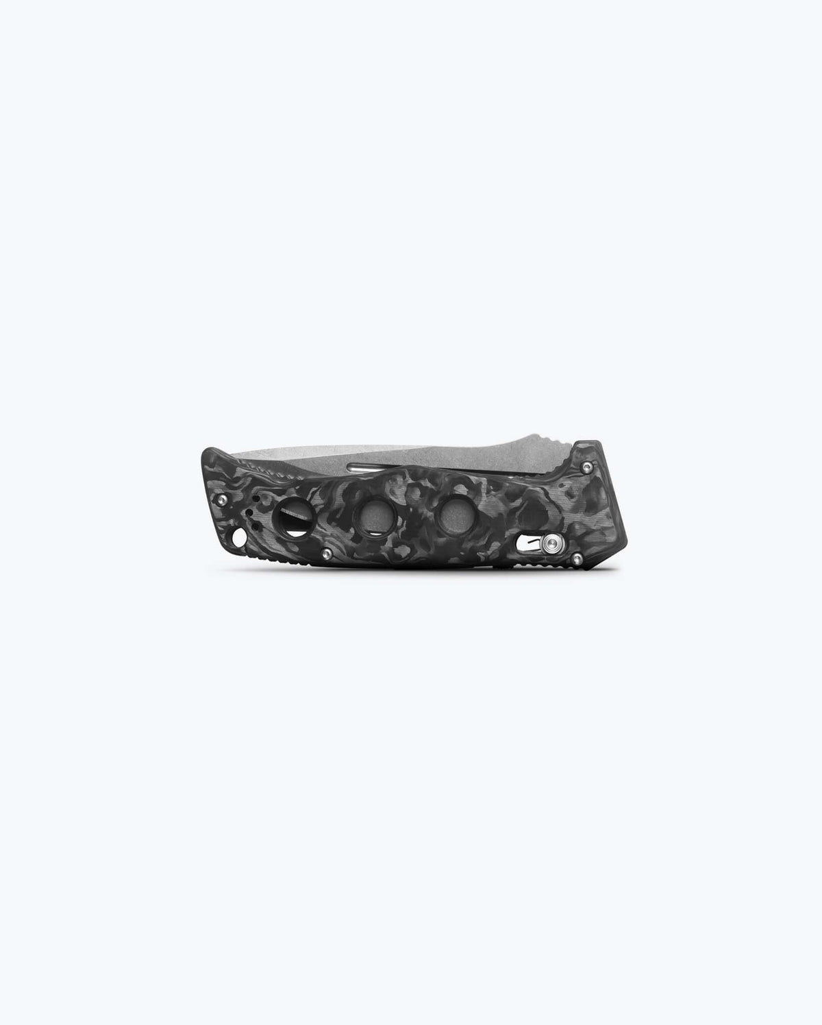 Fifth product image showing the Afront of knife closed