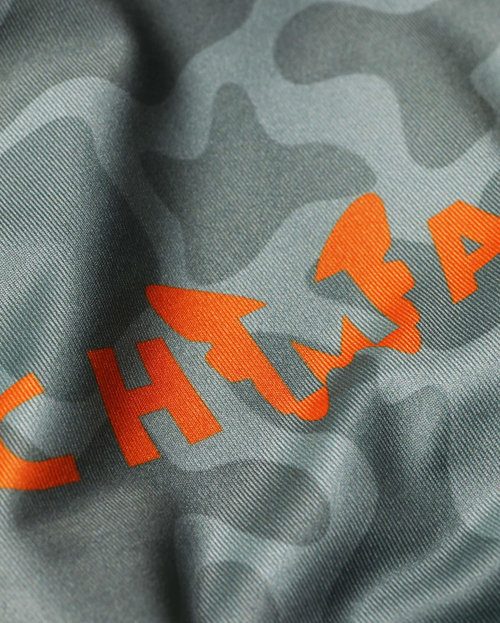 Sixth product image showing the back of knife opened